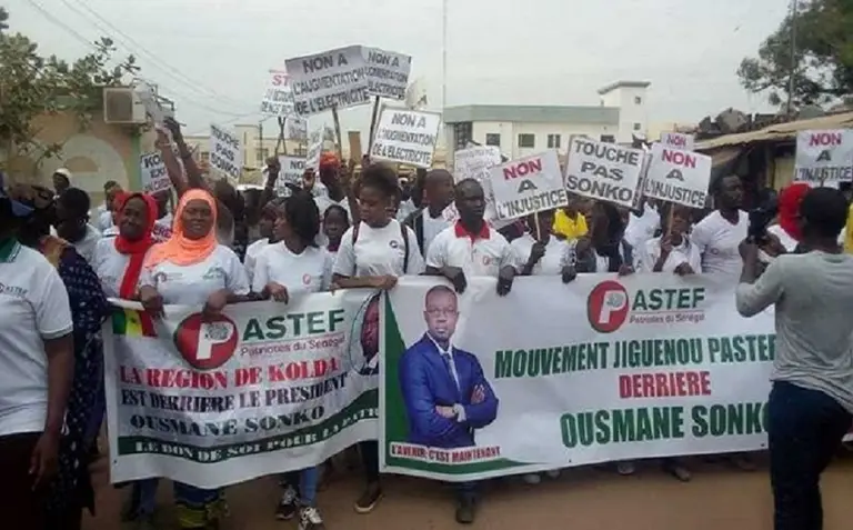 Sénégal : LE PASTEF VEUT INTERDIRE LA TRANSHUMANCE POLITIQUE DES MAIRES